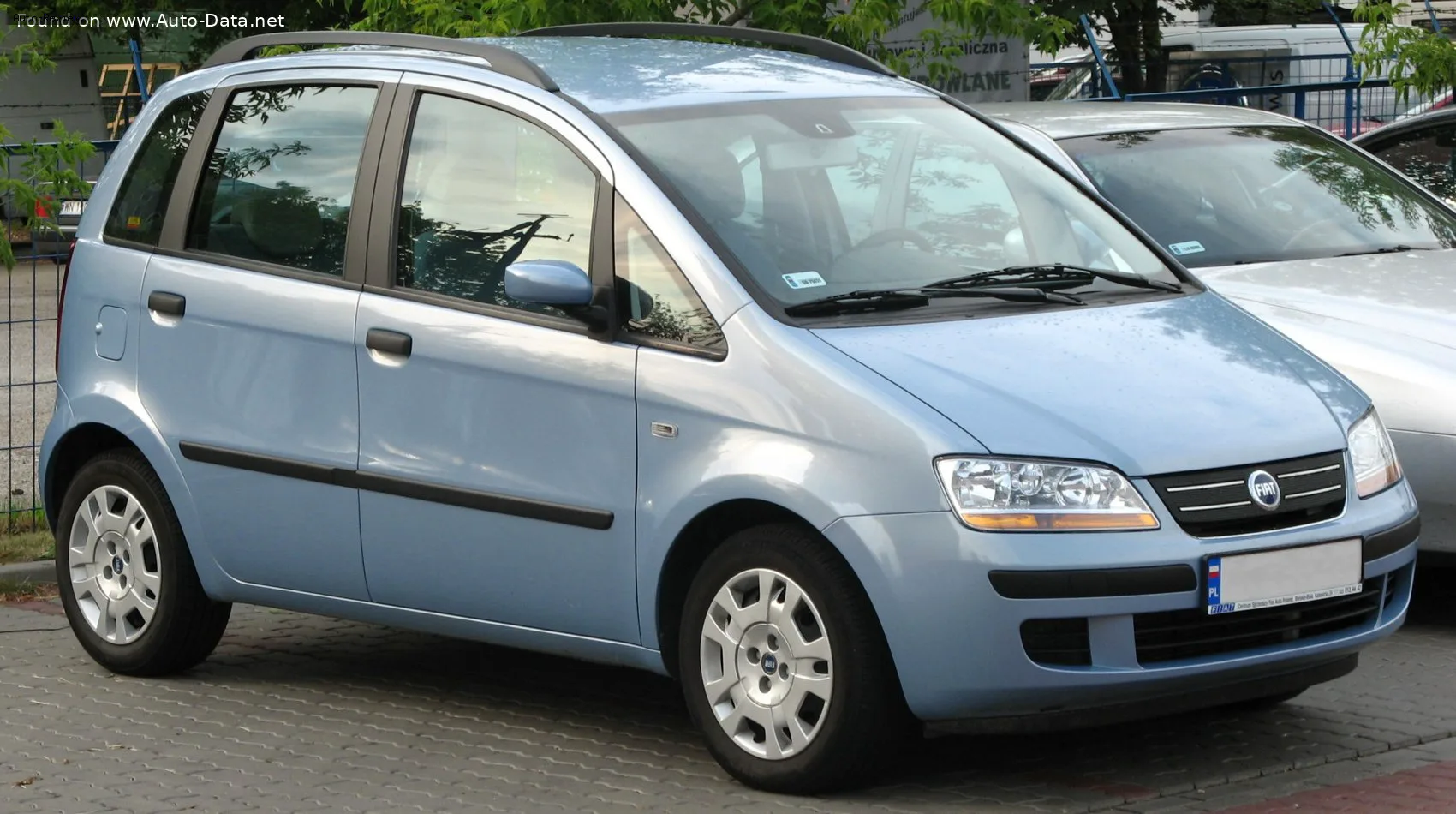 Fiat Idea Idea 1.4 i 8V (77 лс) 2006 - 2011