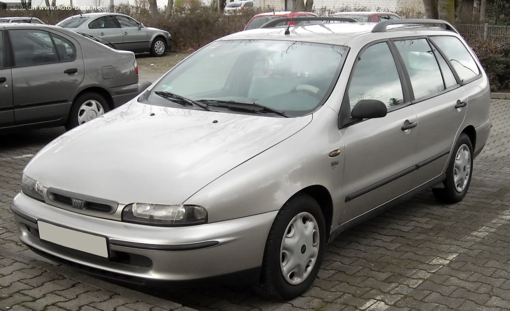 Fiat Marea Marea Weekend (185) 1.8 115 16V (113 лс) 1996 - 2000 — фото 3