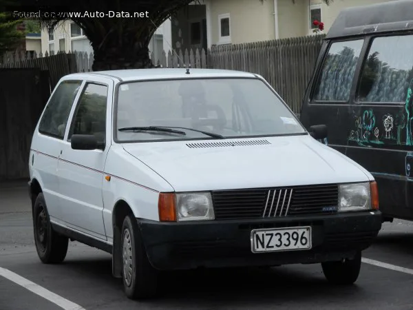 Fiat UNO UNO (146A) 0.9 (45 лс) 1983 - 1992 — фото 2