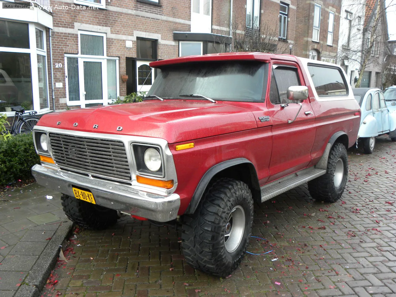 Ford Bronco Bronco II 6.6 V8 (158 лс) AWD Automatic 1978 - 1979 — фото 3