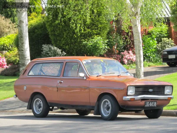 Ford Escort Escort II Turnier 1.3 (CADR) (54 лс) 1975 - 1979 — фото 4