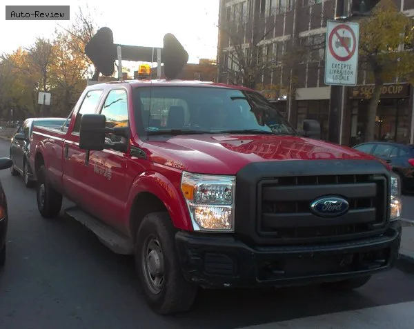 Ford F-350 Super Duty F-350 Super Duty III Crew Cab Long box 6.2 V8 (385 лс) 4x4 Automatic SRW 2011 - 2016 — фото 2