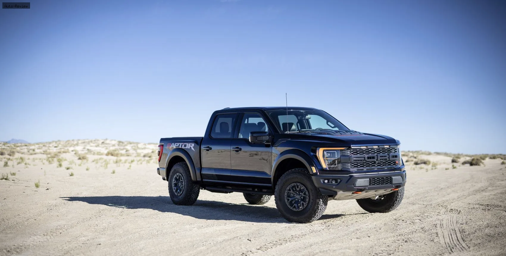 Ford F-Series F-100/F-150 F-Series F-150 XIV SuperCrew Raptor R 5.2 V8 (700 лс) 4x4 Automatic 2022 - 2023