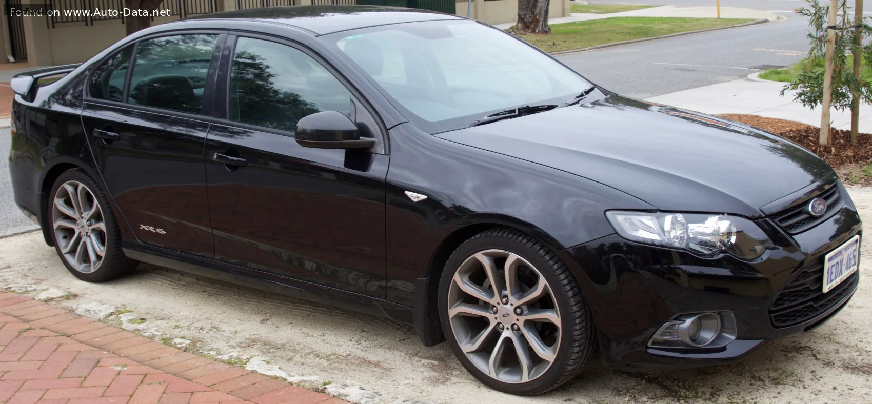 Ford Falcon Falcon (FG, facelift 2011) 4.0 DI-VCT Turbo (367 лс) 2011 - 2014