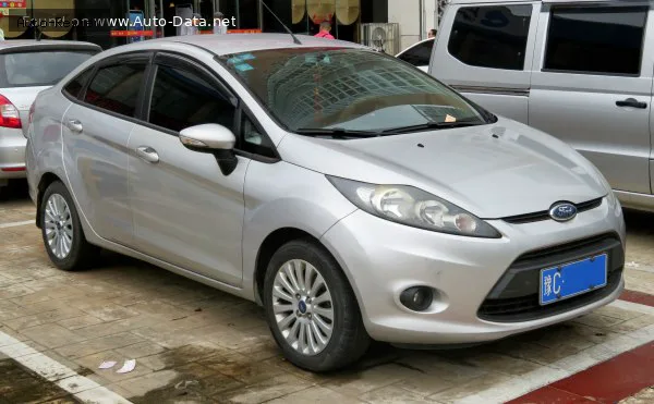 Ford Fiesta Fiesta VII Sedan (Mk7) 1.3 (86 лс) 2009 - 2013 — фото 2