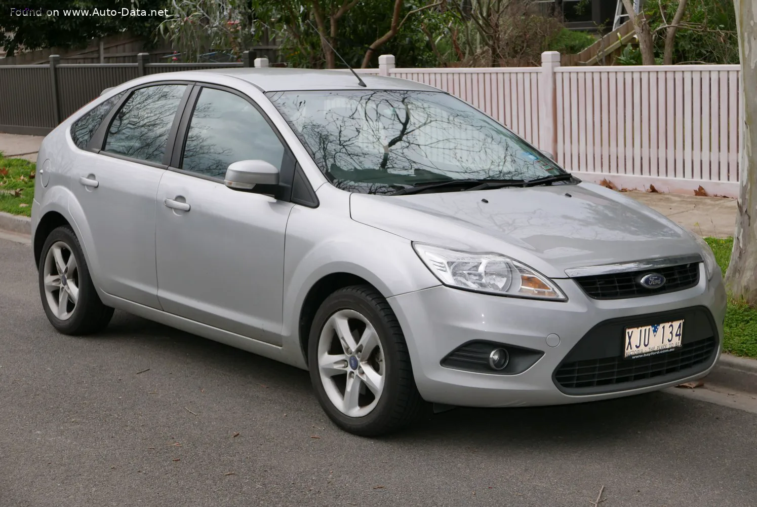 Ford Focus Focus II Hatchback 2.0 Duratec 16V (145 лс) 2005 - 2010