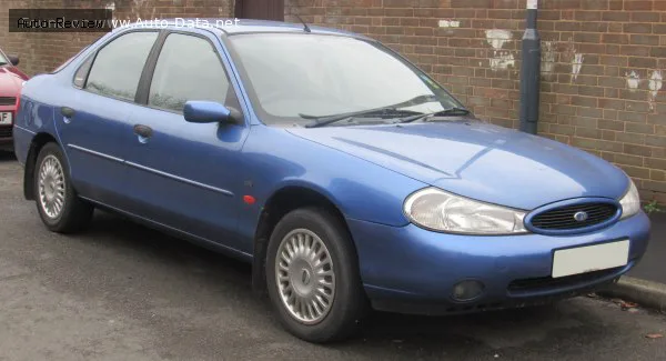 Ford Mondeo Mondeo I Sedan (facelift 1996) 1.8 TD (90 лс) 1995 - 2001 — фото 4