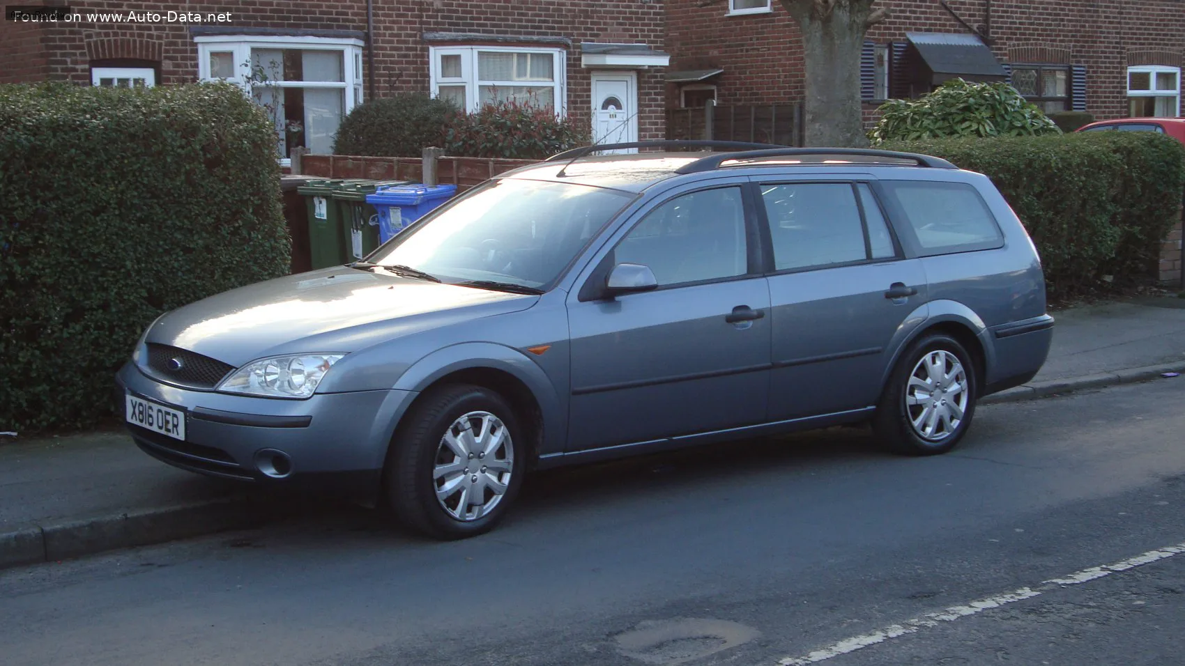 Ford Mondeo Mondeo II Wagon 2.0 DI (115 лс) Automatic 2001 - 2007 — фото 3