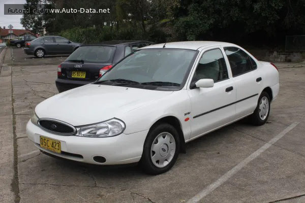 Ford Mondeo Mondeo I Sedan (facelift 1996) 2.0i (130 лс) Automatic 1996 - 2001 — фото 2