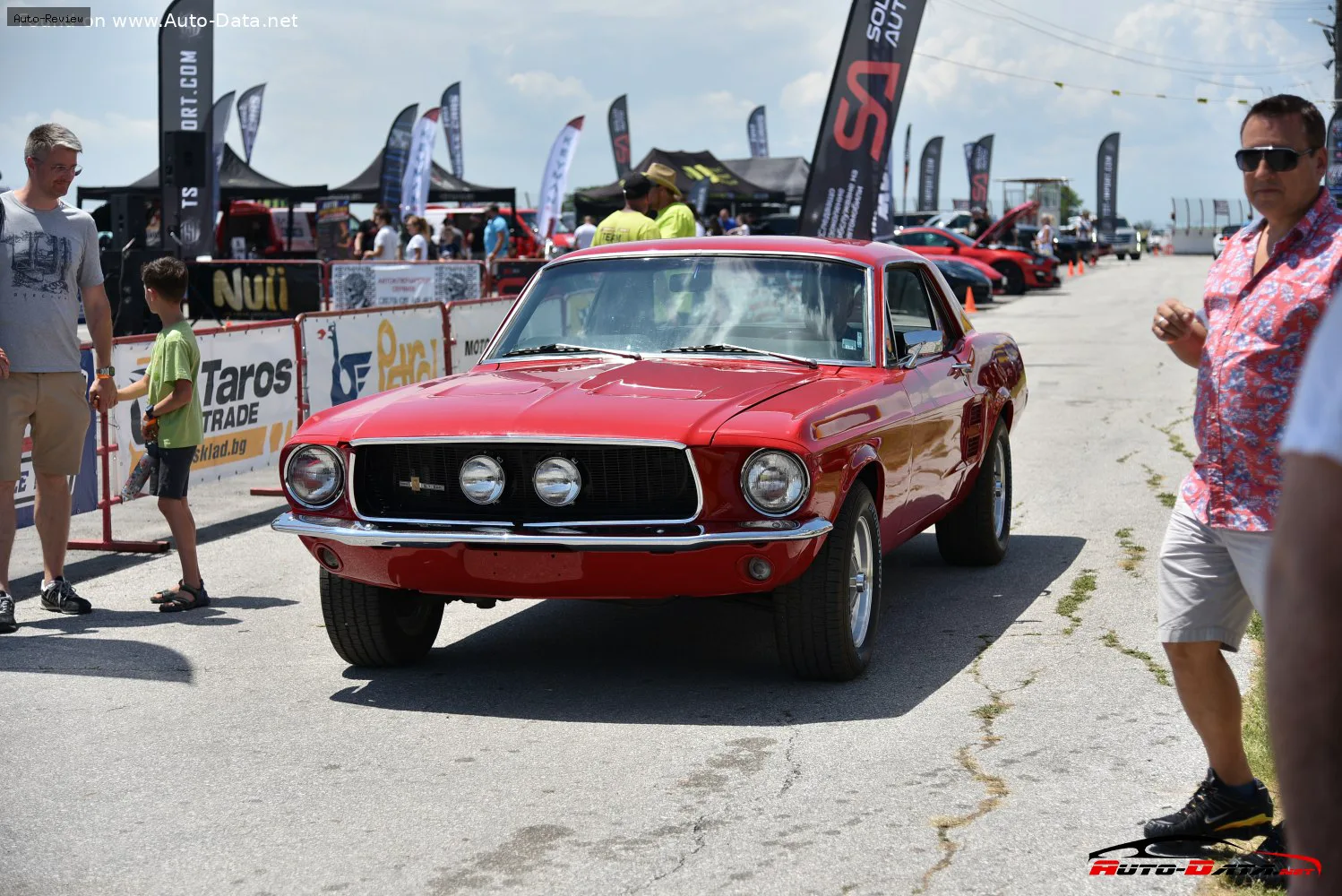 Ford Mustang Mustang I Hardtop (facelift 1966) 6.4 V8 (325 лс) 1967 - 1968 — фото 3