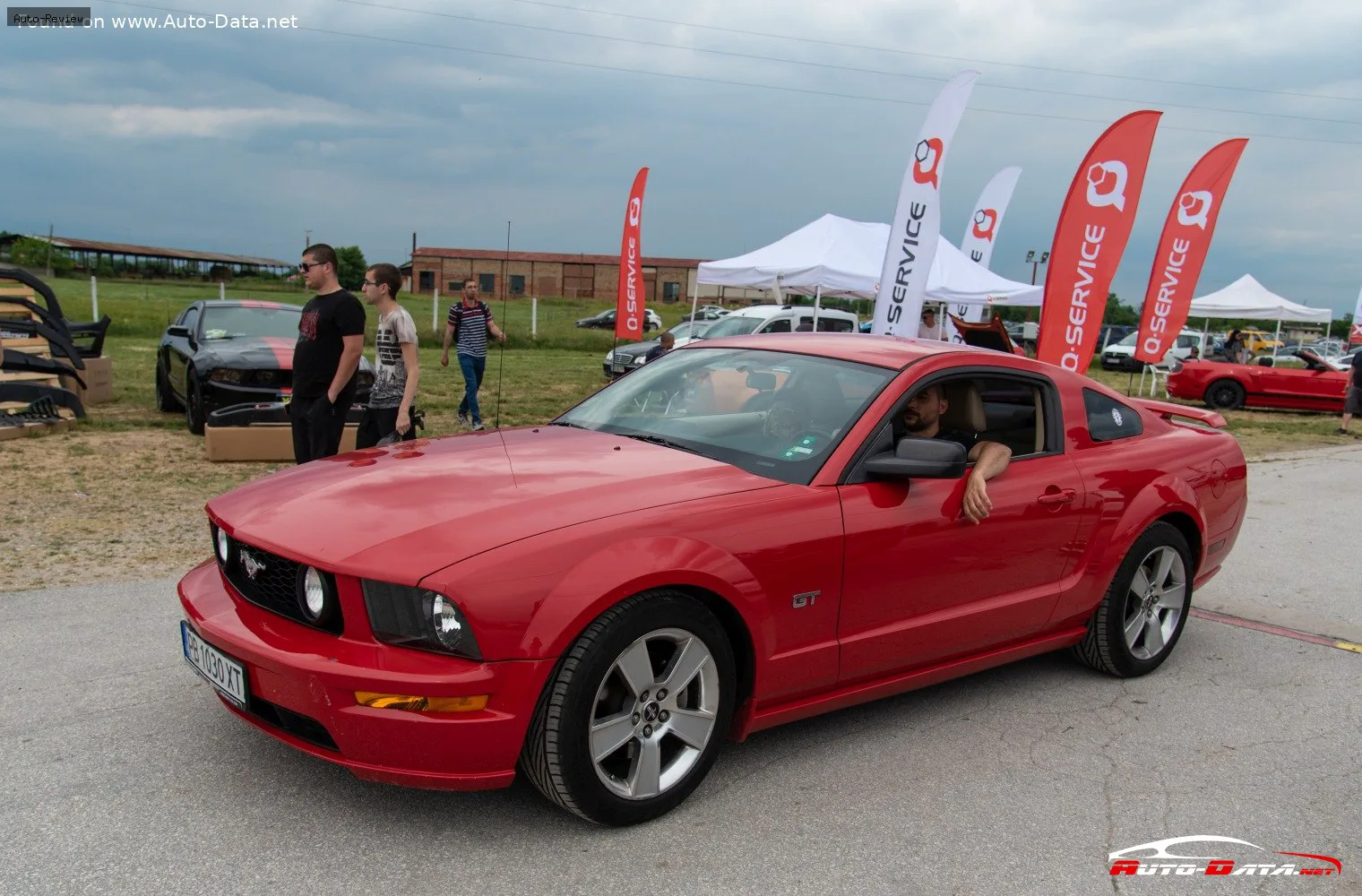 Ford Mustang Mustang V GT 4.6i V8 (304 лс) 2004 - 2009