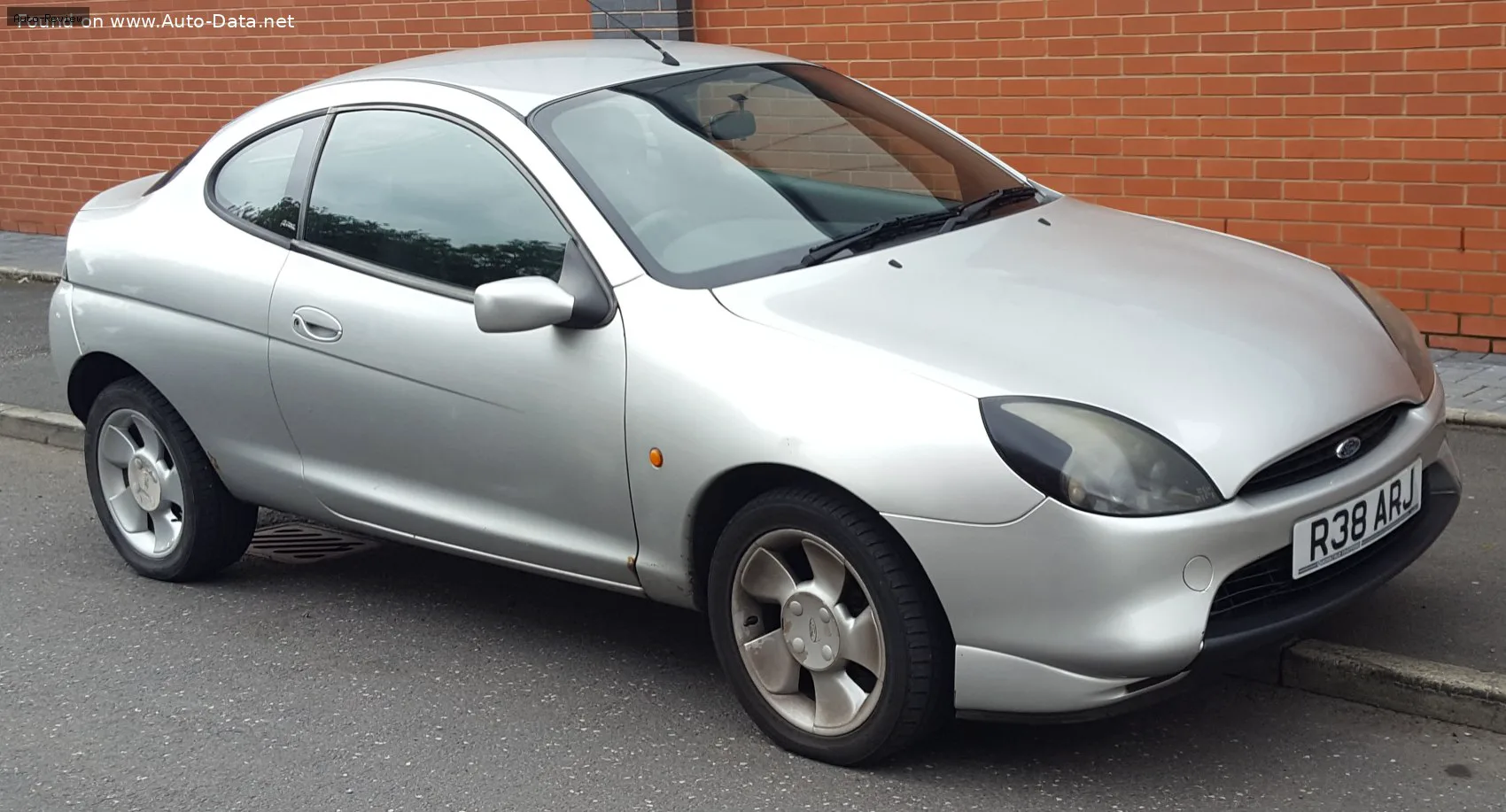 Ford Puma Puma Coupe (ECT) 1.6 i 16V (103 лс) 2001 - 2003
