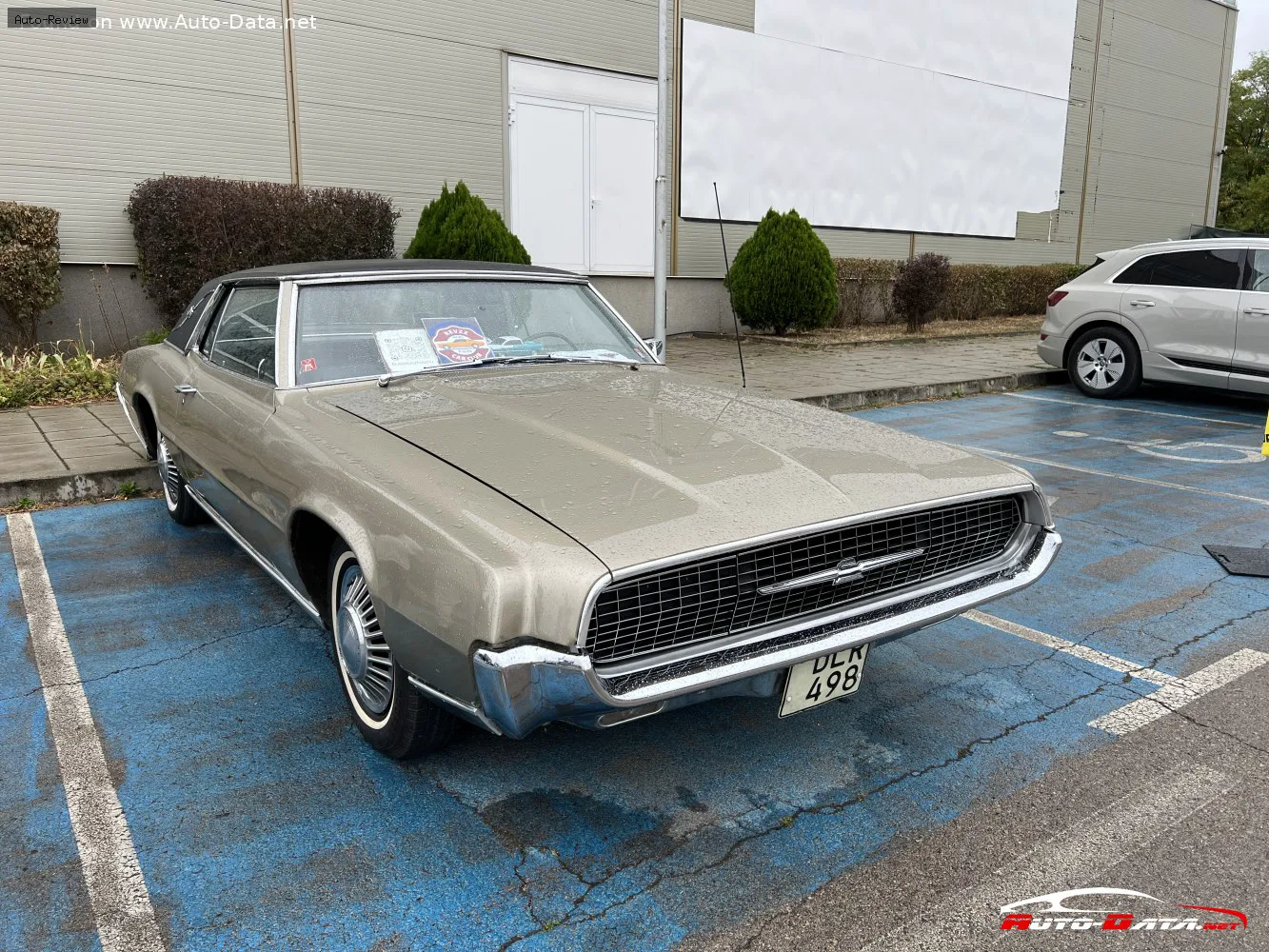 Ford Thunderbird Thunderbird V Coupe 6.4 V8 (315 лс) Cruise-O-Matic 1966 - 1967 — фото 3