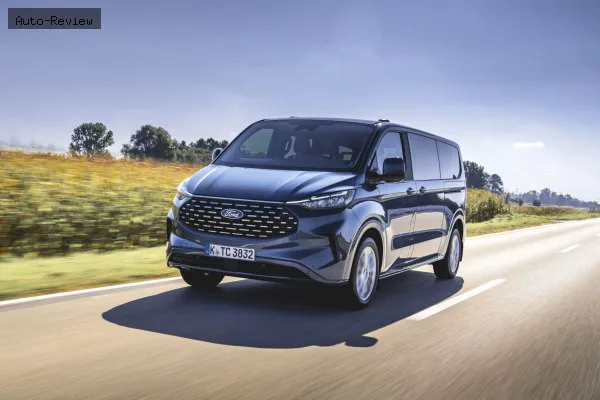 Ford Tourneo Custom Tourneo Custom II L1 82.5 kWh (218 лс) 2024 - — фото 4