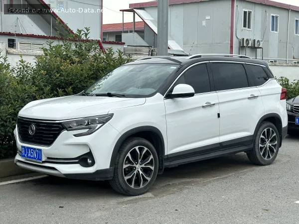 Forthing T5 T5 (facelift 2019) 1.5T (156 лс) Automatic 2019 - — фото 2