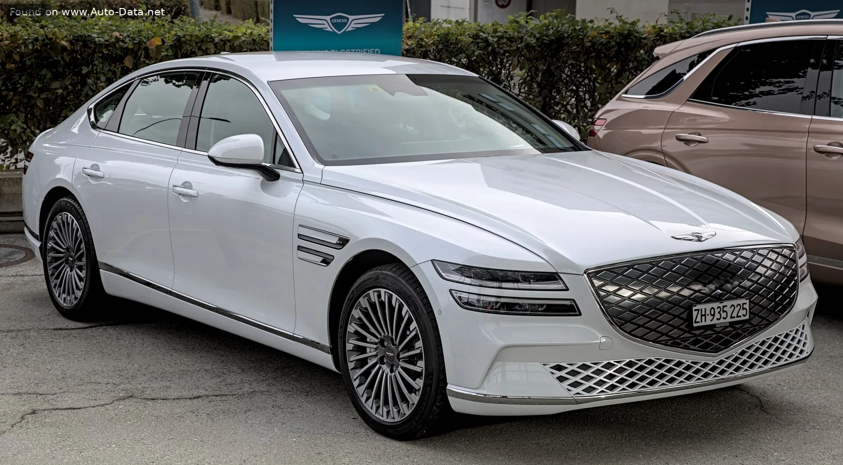 Genesis G80 G80 II 2.2 e-VGT (210 лс) Automatic 2020 - 2023