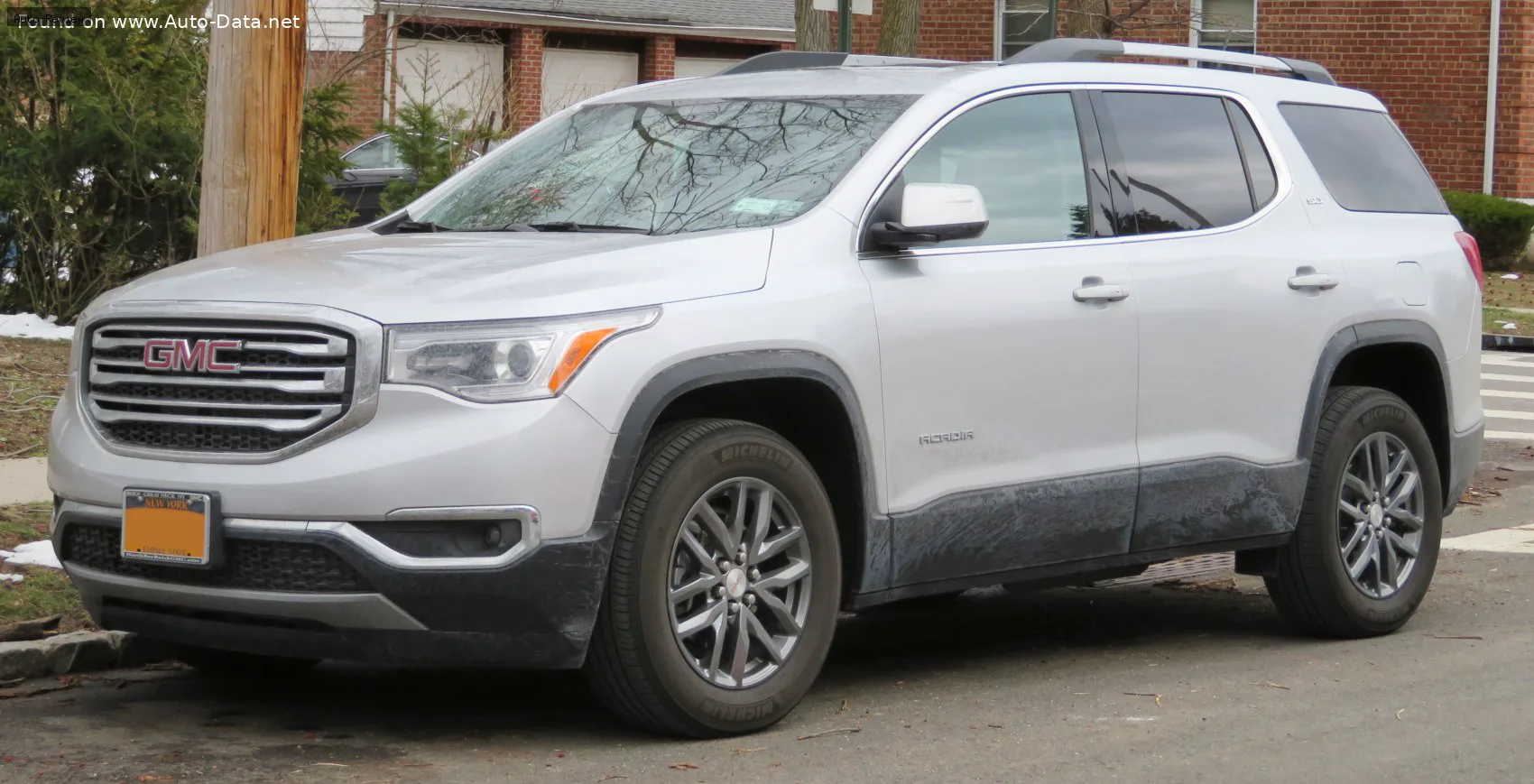 GMC Acadia Acadia II 2.5 (193 лс) Automatic 2016 - 2019
