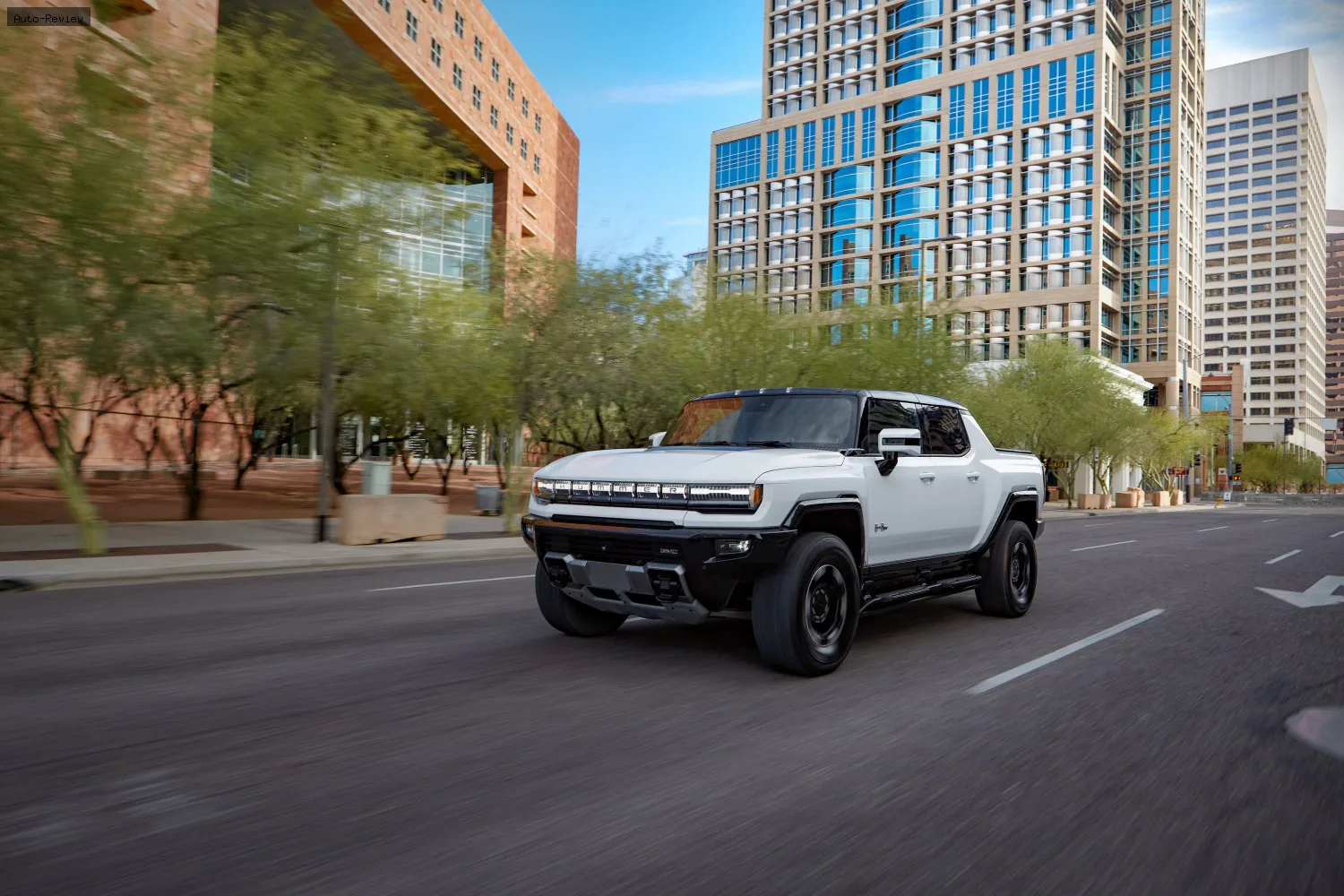 GMC Hummer EV Hummer EV Pickup 170 kWh (570 лс) e4WD 2023 - — фото 3