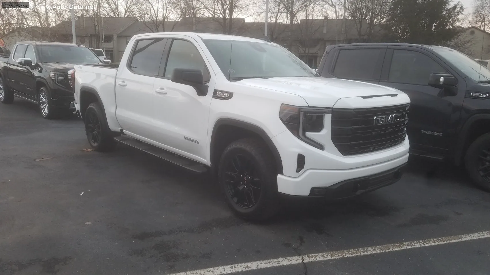 GMC Sierra 1500 Sierra 1500 V (GMTT1XX, facelift 2022) Double Cab 5.3 V8 (355 лс) Automatic 2022 - — фото 3