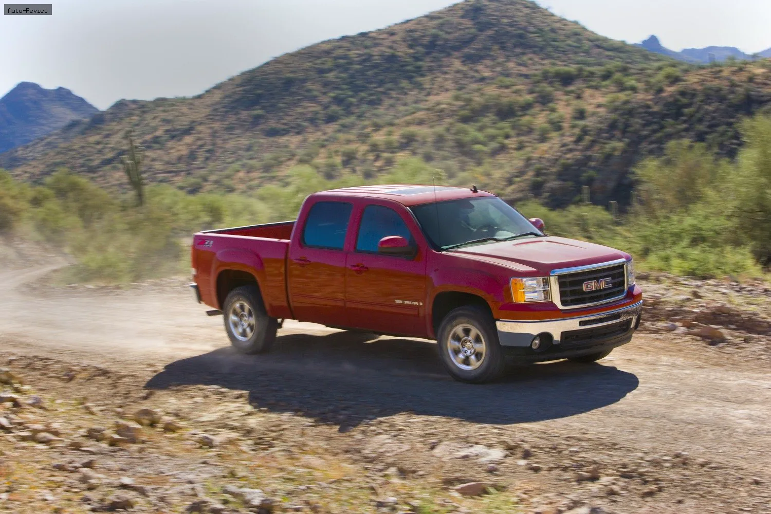 GMC Sierra 1500 Sierra 1500 III (GMT900) Crew Cab Short Box 5.3 Vortec V8 (315 лс) 4WD 4 Automatic 2007 - 2010