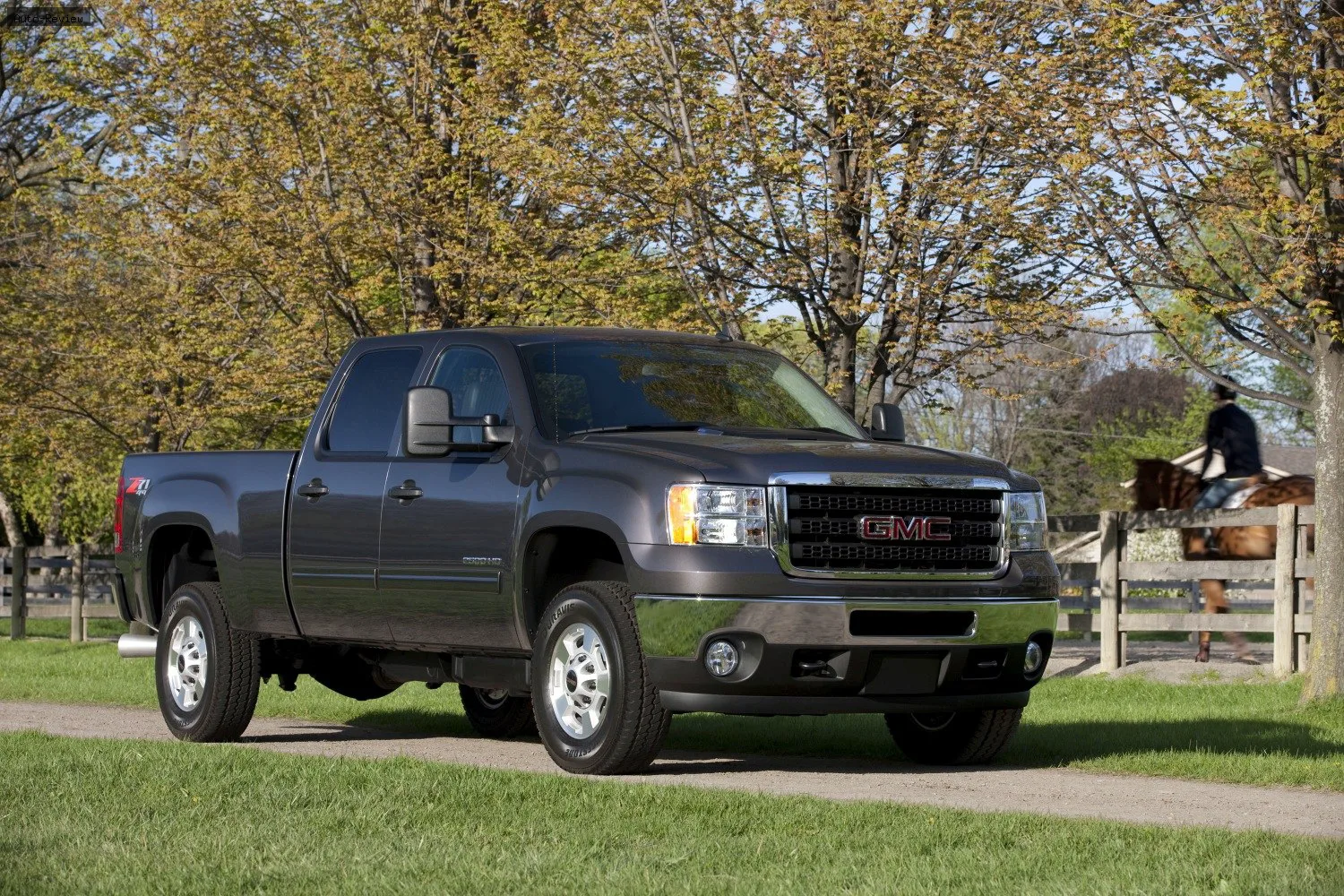 GMC Sierra 2500HD Sierra 2500HD III (GMT900, facelift 2011) Extended Cab Long Box 6.0 V8 (360 лс) 4WD Automatic 2011 - 2014