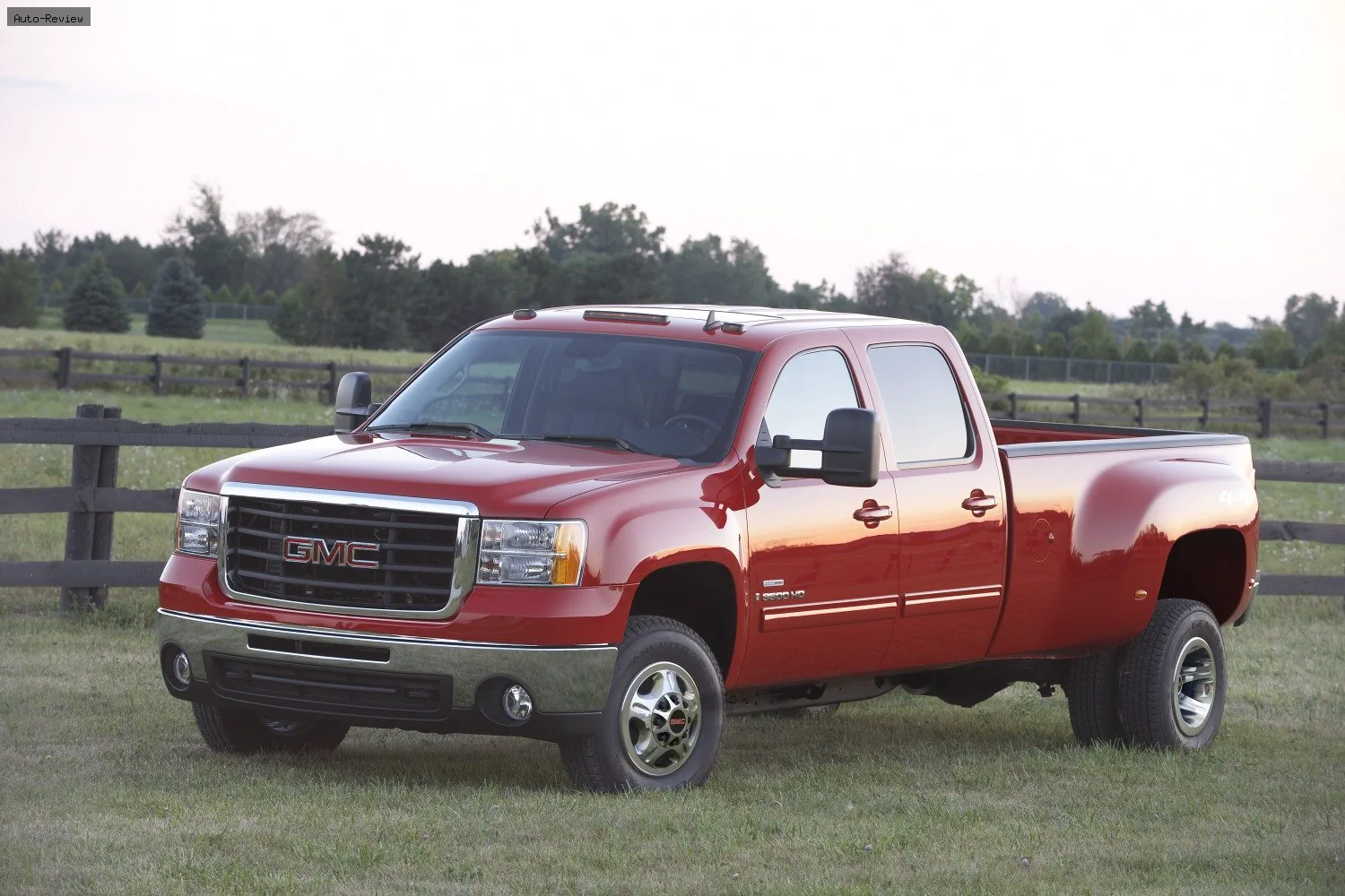 GMC Sierra 3500HD Sierra 3500HD III (GMT900) Crew Cab Long Box 6.0 V8 (360 лс) 4WD DRW Automatic 2007 - 2010