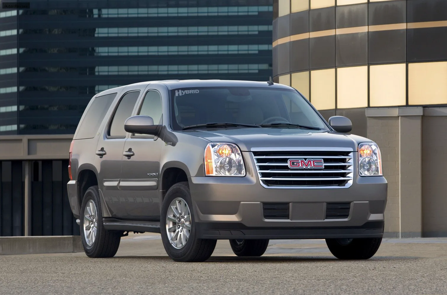 GMC Yukon Yukon III (GMT900) 5.3 i V8 16V (320/326 лс) FlexFuel Automatic 2010 - 2014