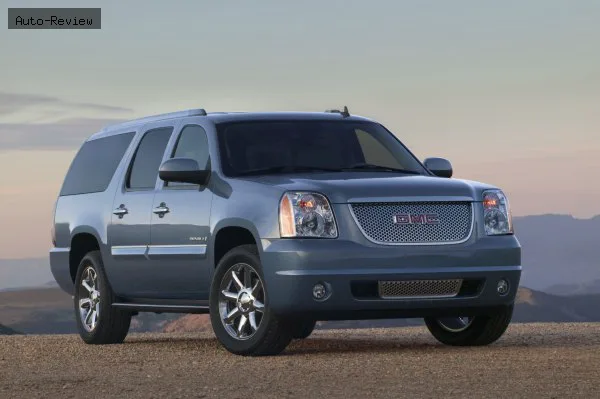 GMC Yukon Yukon XL III (GMT900) 6.0 VVT V8 16V (366 лс) Automatic 2007 - 2009 — фото 2