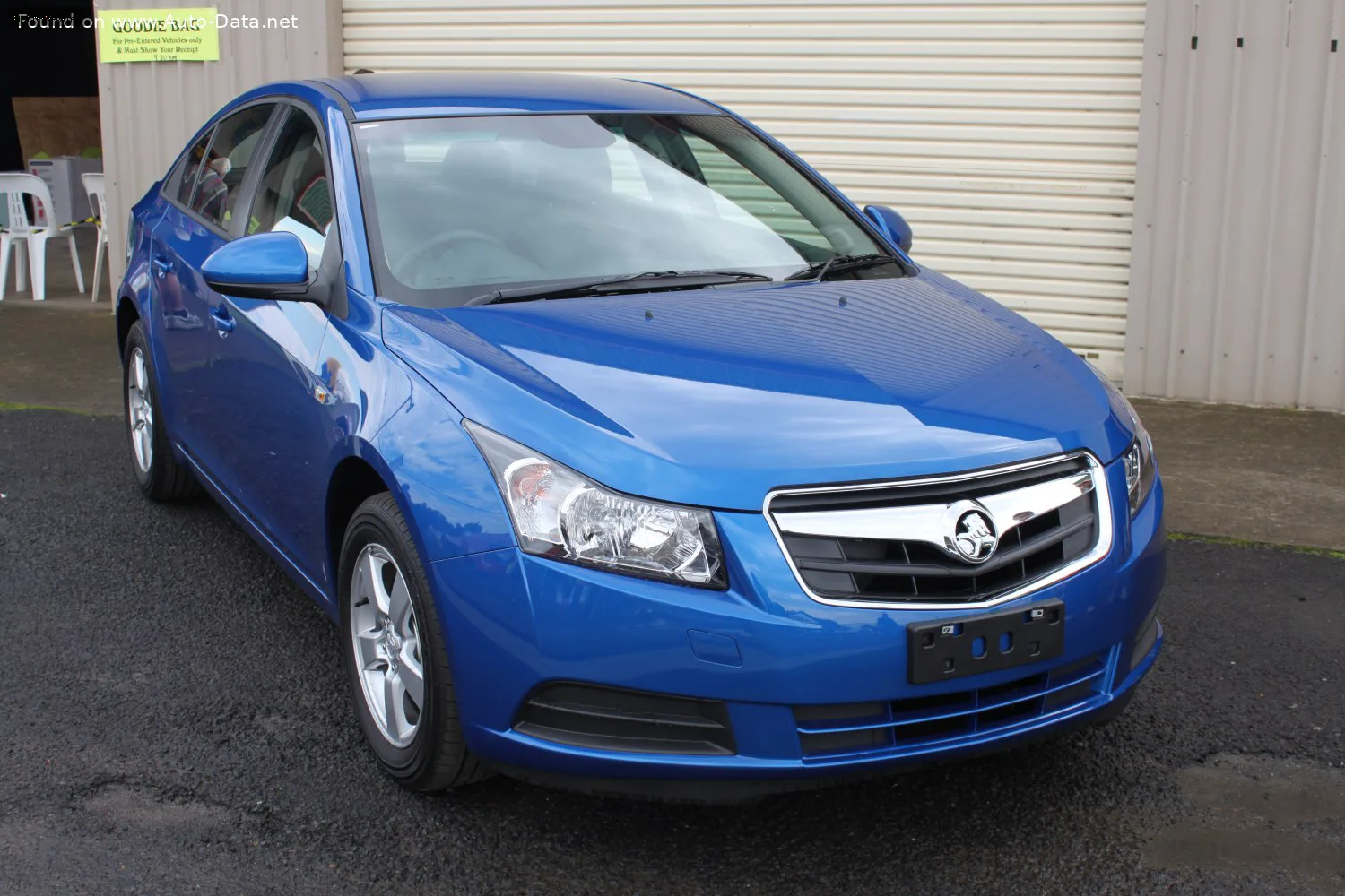 Holden Cruze Cruze Sedan (JG) 2.0 TD (150 лс) Automatic 2009 - 2011