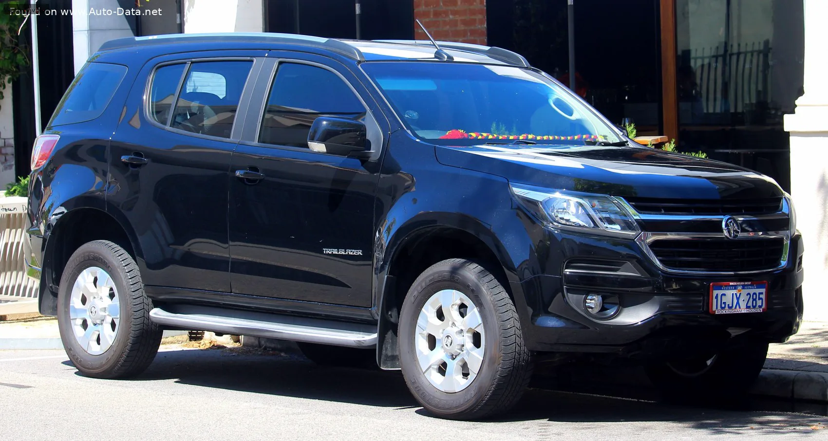 Holden Trailblazer Trailblazer (RG) 2.8 (200 лс) 2016 - 2020