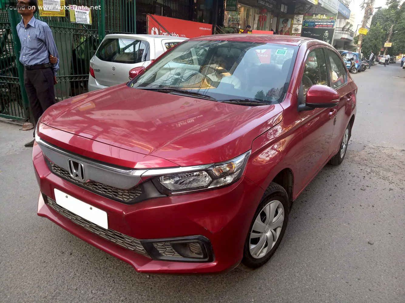 Honda Amaze Amaze II 1.5 i-DTEC (100 лс) 2018 - 2021 — фото 3