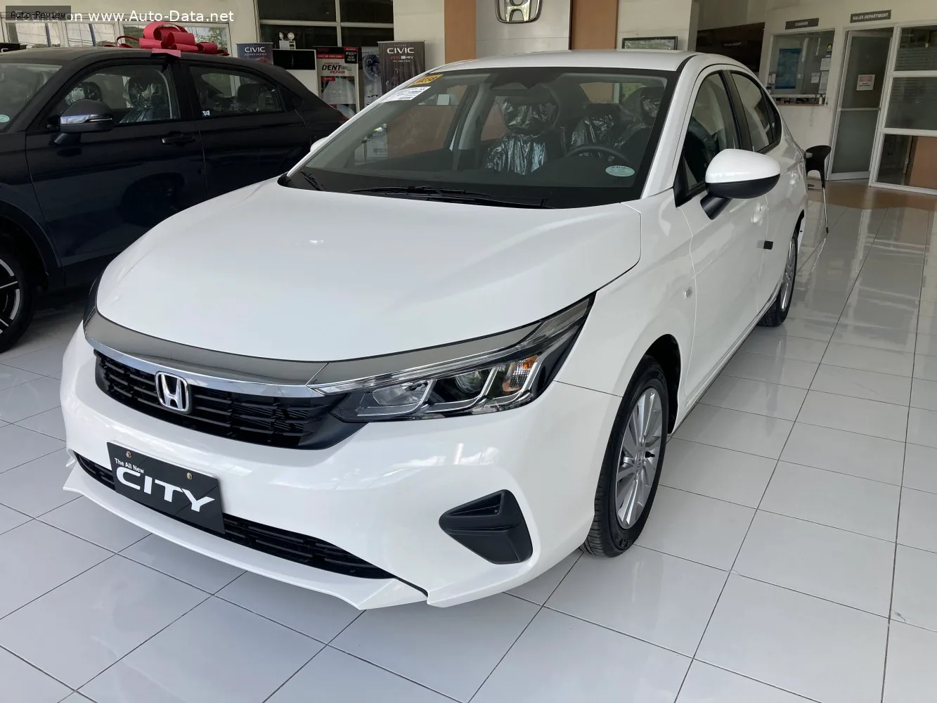 Honda City City VII (facelift 2023) 1.5 (126 лс) e:HEV e-CVT 2023 - 2026