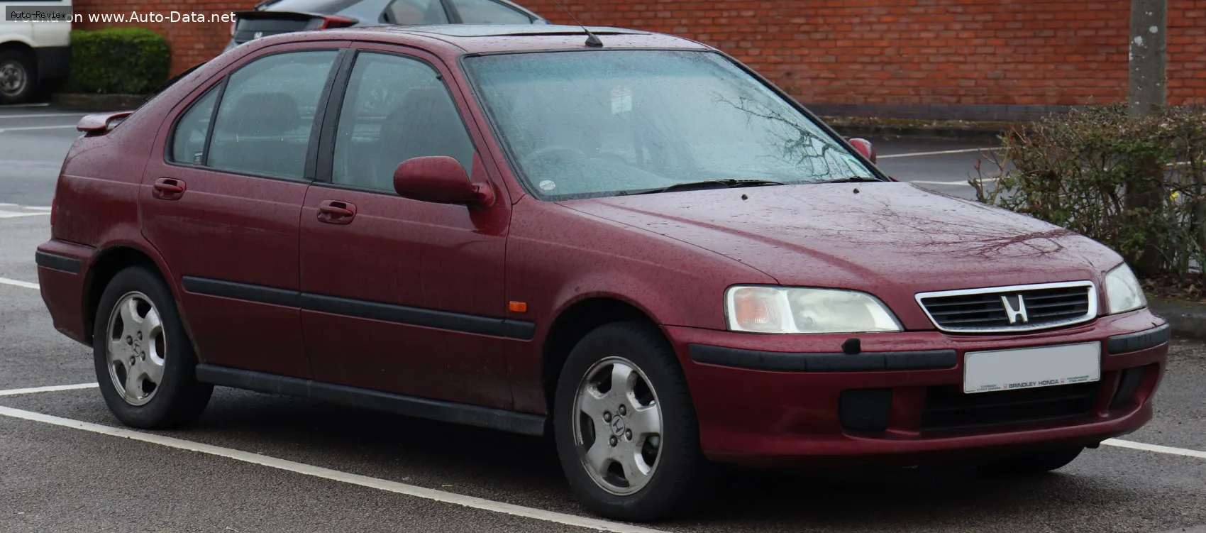 Honda Civic Civic VI Fastback 1.4 16V (75 лс) 1995 - 2002