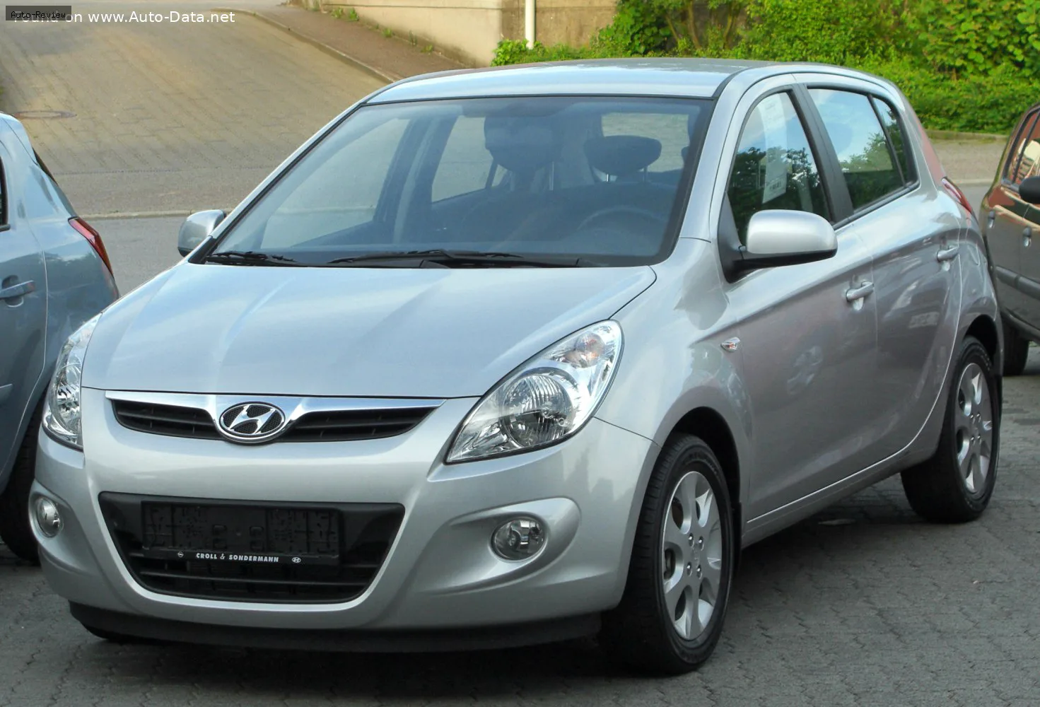 Hyundai i20 i20 I (PB) 1.4 (101 лс) Automatic 2009 - 2012