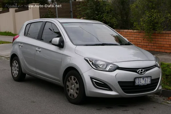 Hyundai i20 i20 I (PB facelift 2012) 1.4 16V (101 лс) 2012 - 2014 — фото 2