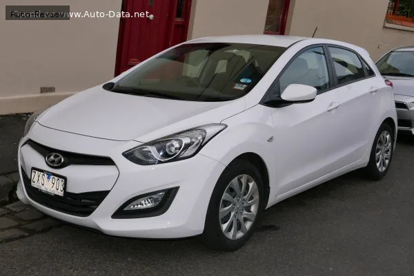 Hyundai i30 i30 II 1.6 CRDi (128 лс) 2012 - 2015 — фото 2