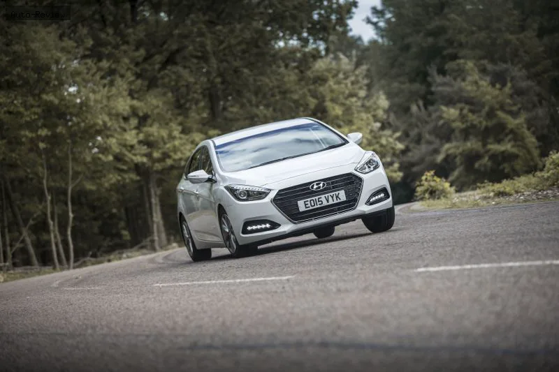 Hyundai i40 i40 Combi (facelift 2015) 1.7 CRDI (141 лс) Automatic 2015 - 2018
