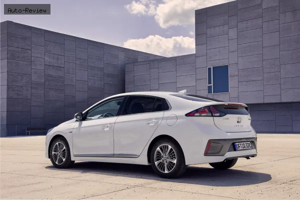 Hyundai IONIQ IONIQ (facelift 2019) 1.6 GDI (141 лс) Plug-in Hybrid DCT 2019 - — фото 2