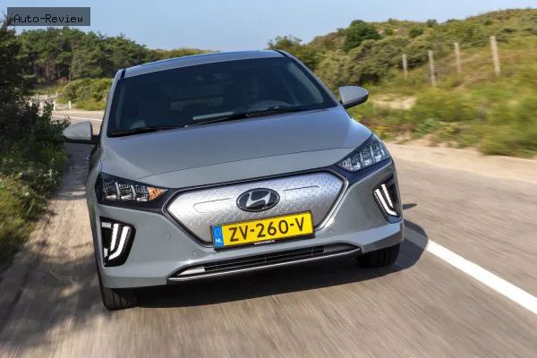 Hyundai IONIQ IONIQ (facelift 2019) 40.4 kWh (136 лс) Electric 2019 - — фото 2