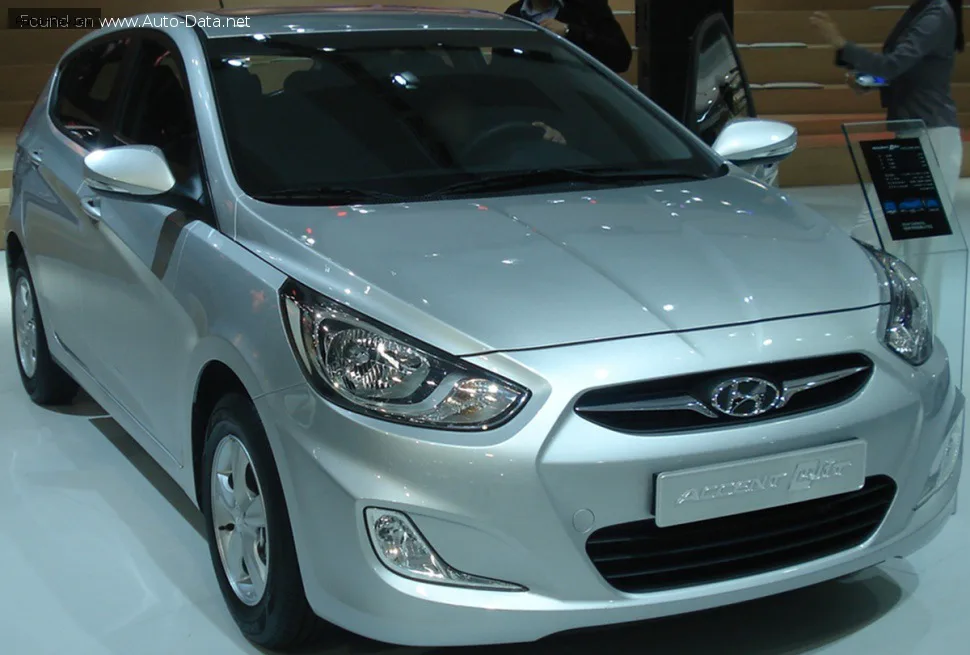 Hyundai Solaris Solaris I 1.6 MPI (123 лс) Automatic 2011 - 2014 — фото 2