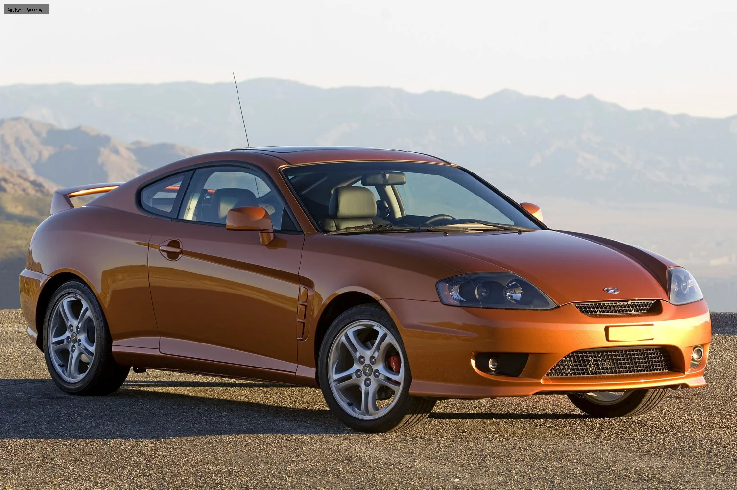 Hyundai Tiburon Tiburon II (GK, facelift 2004) 2.0 (138 лс) 2004 - 2006 — фото 3