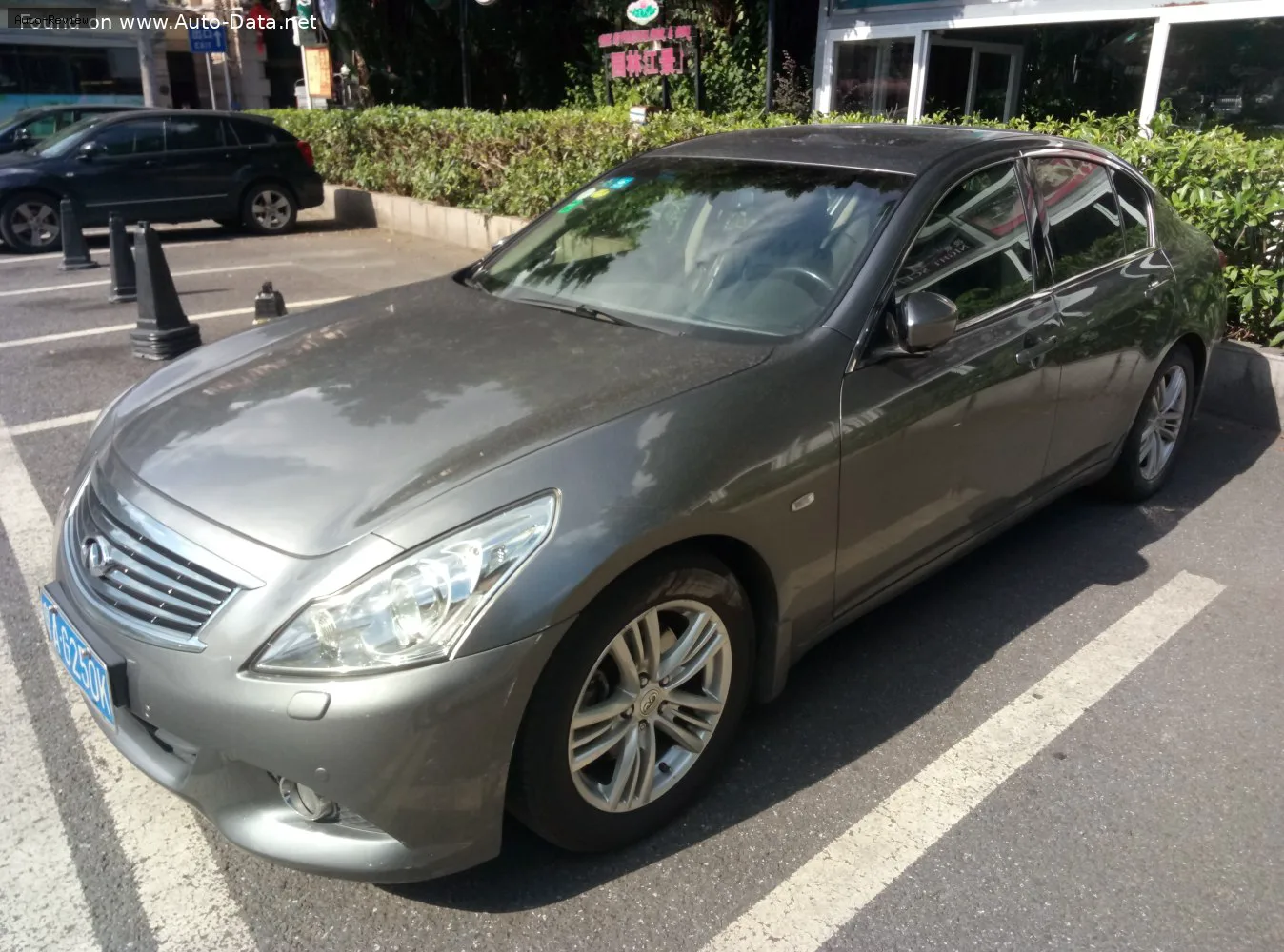 Infiniti G G25 Sedan (V36, facelift 2011) G25x 2.5 V6 (218 лс) AWD Automatic 2011 - 2013