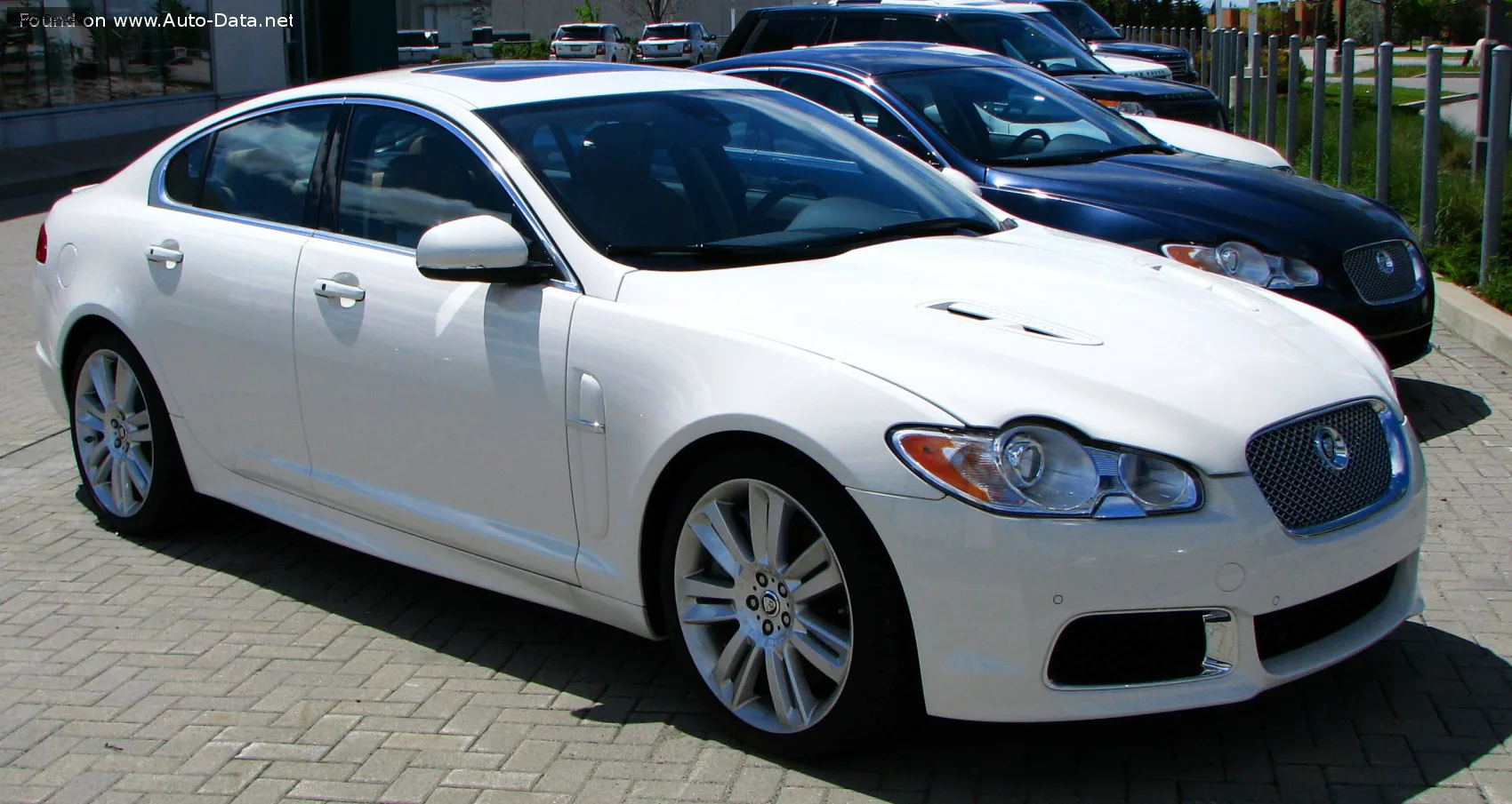 Jaguar XF XF (X250) R 5.0 V8 (510 лс) Automatic 2009 - 2011