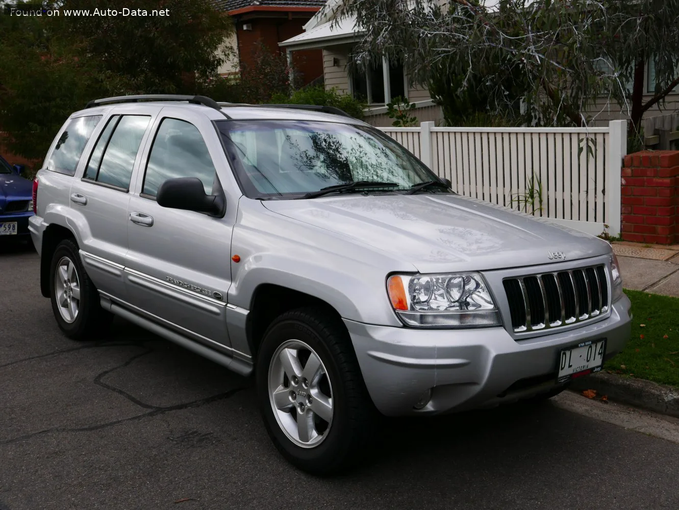 Jeep Grand Cherokee Grand Cherokee II (WJ, facelift 2003) 4.7 HO V8 (265 лс) 4x4 Automatic 2003 - 2004 — фото 3