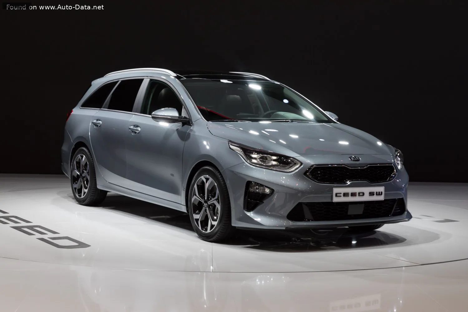Kia Cee'd Ceed III 1.6 CRDi (115 лс) Mild Hybrid DCT 2020 - 2021 — фото 2