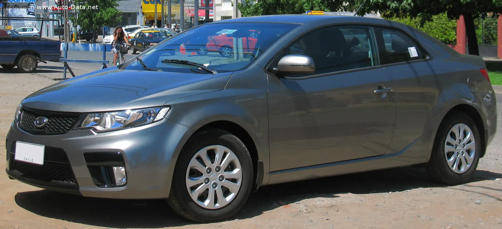 Kia Cerato Cerato II Koup 1.6 (126 лс) Automatic 2009 - 2012 — фото 3