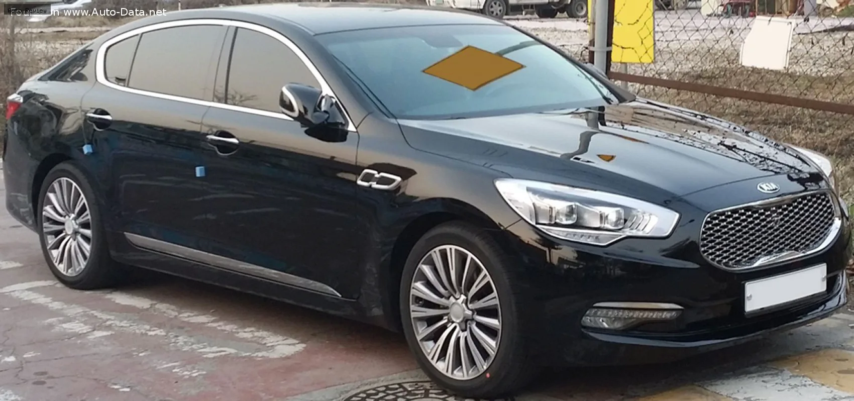 Kia K9 K9 I (facelift 2014) 5.0 GDI V8 (420 лс) Automatic 2014 - 2018 — фото 3
