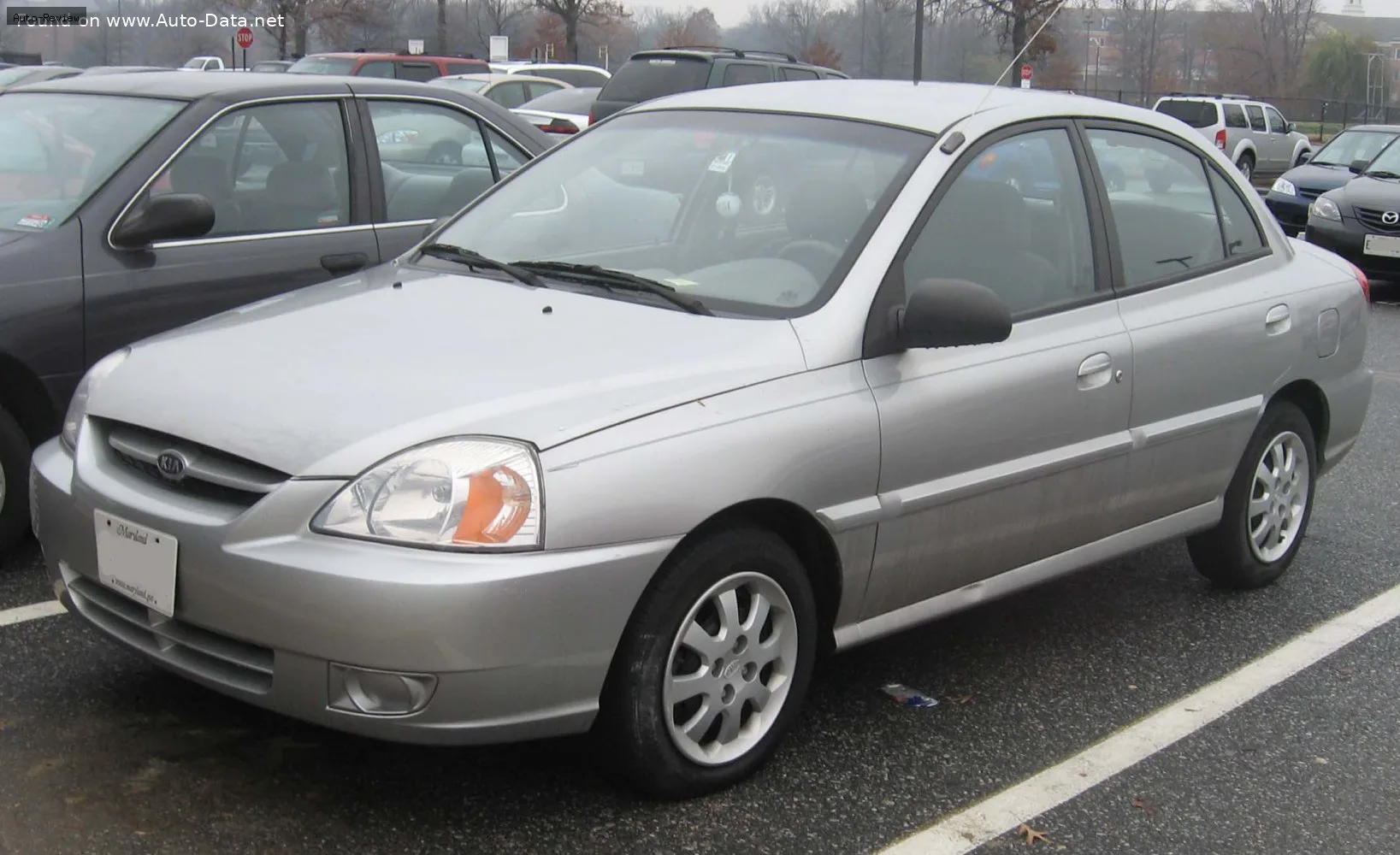 Kia Rio Rio I Sedan (DC, facelift 2002) 1.3i (82 лс) 2002 - 2005 — фото 3