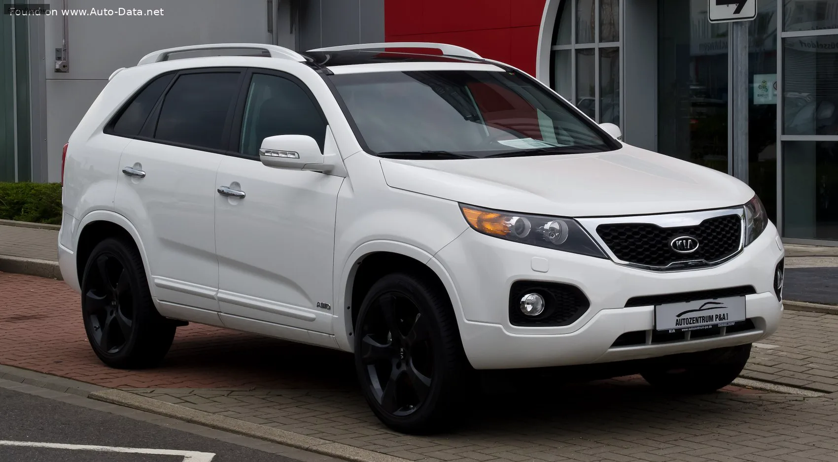 Kia Sorento Sorento II 2.4 4WD (140 лс) Automatic 2009 - 2012 — фото 3