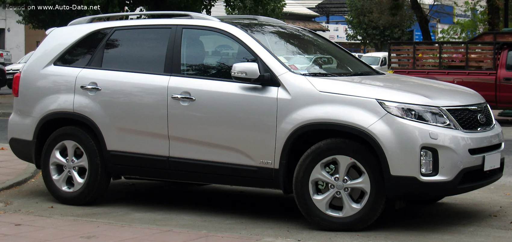 Kia Sorento Sorento II (facelift 2012) 2.4i 16V GDi (192 лс) 4WD Automatic 2012 - 2014